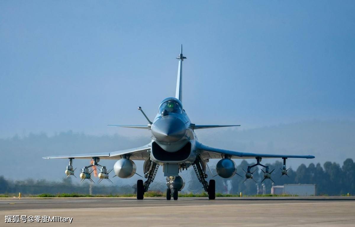 江苏男篮勇夺胜利,抢尽风头引人瞩目的简单介绍 江苏男篮勇夺胜利,抢尽风头引人瞩目的简单介绍