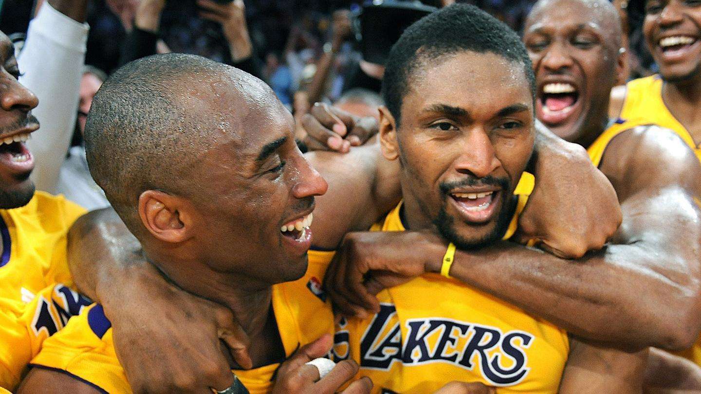 包含顶级篮球明星碰撞争霸,比赛如火如荼燃烧起来的词条 包含顶级篮球明星碰撞争霸,比赛如火如荼燃烧起来的词条