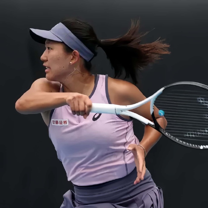 包含大坂直美巅峰对决，Rookie与40激战巴塞罗那分钟，比分优势明显胜负难料！的词条