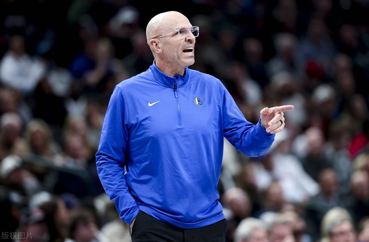 德约科维奇遭遇二十连败,独行侠教练面临压力! 德约科维奇遭遇二十连败,独行侠教练面临压力!