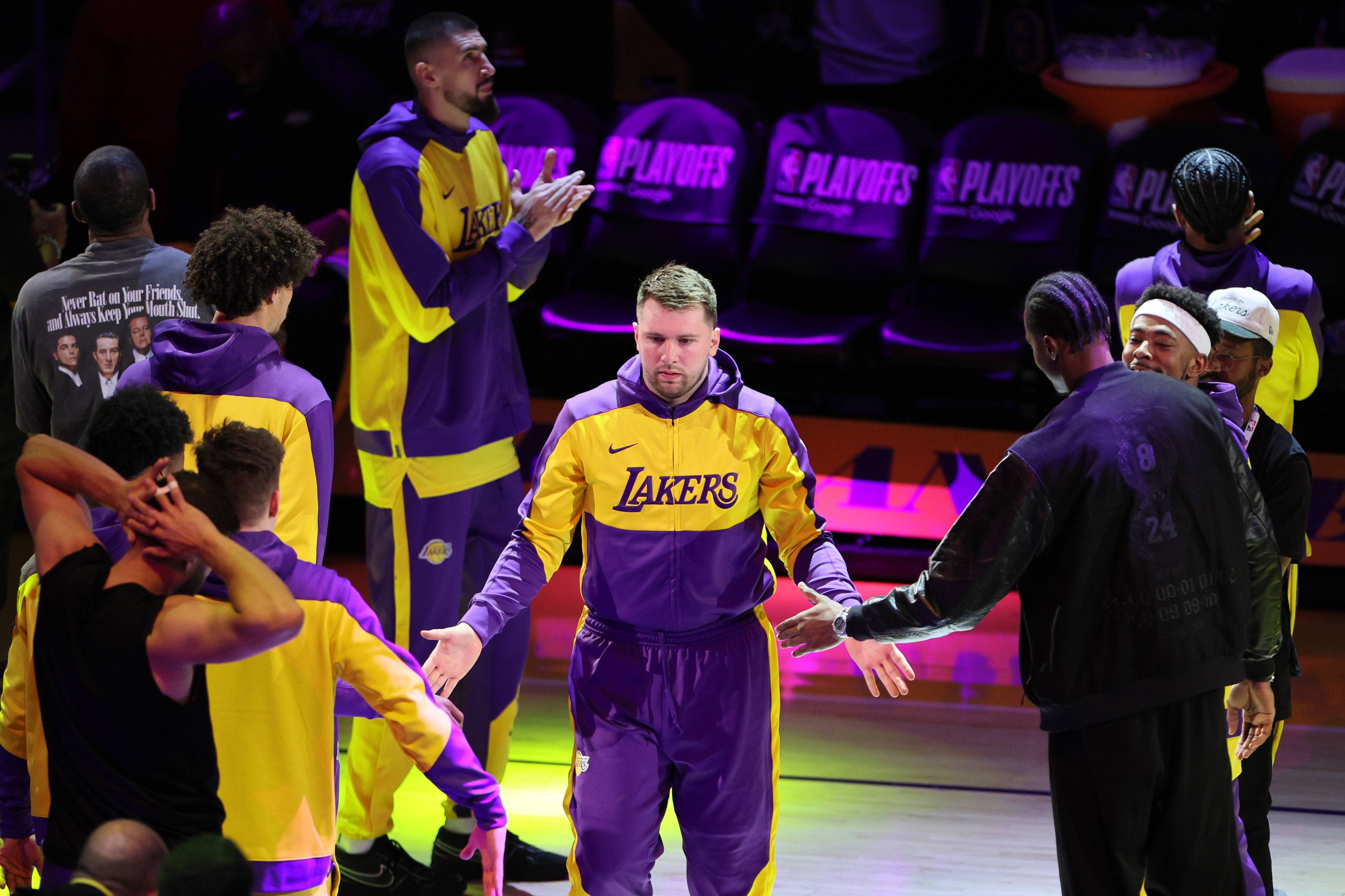 东契奇在澳大利亚队比赛中赛况扑朔迷离,赛事规则更新引发热议! 东契奇在澳大利亚队比赛中赛况扑朔迷离,赛事规则更新引发热议!